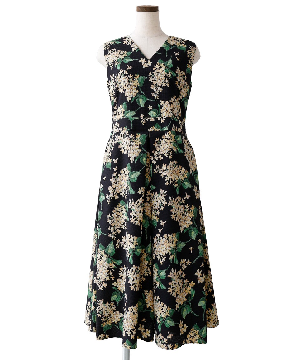 【web限定 50％OFF】Lisa Vネックワンピース Made With Liberty Fabric（AirPiece）｜Viscotecs make your brand(ブラック-11号)