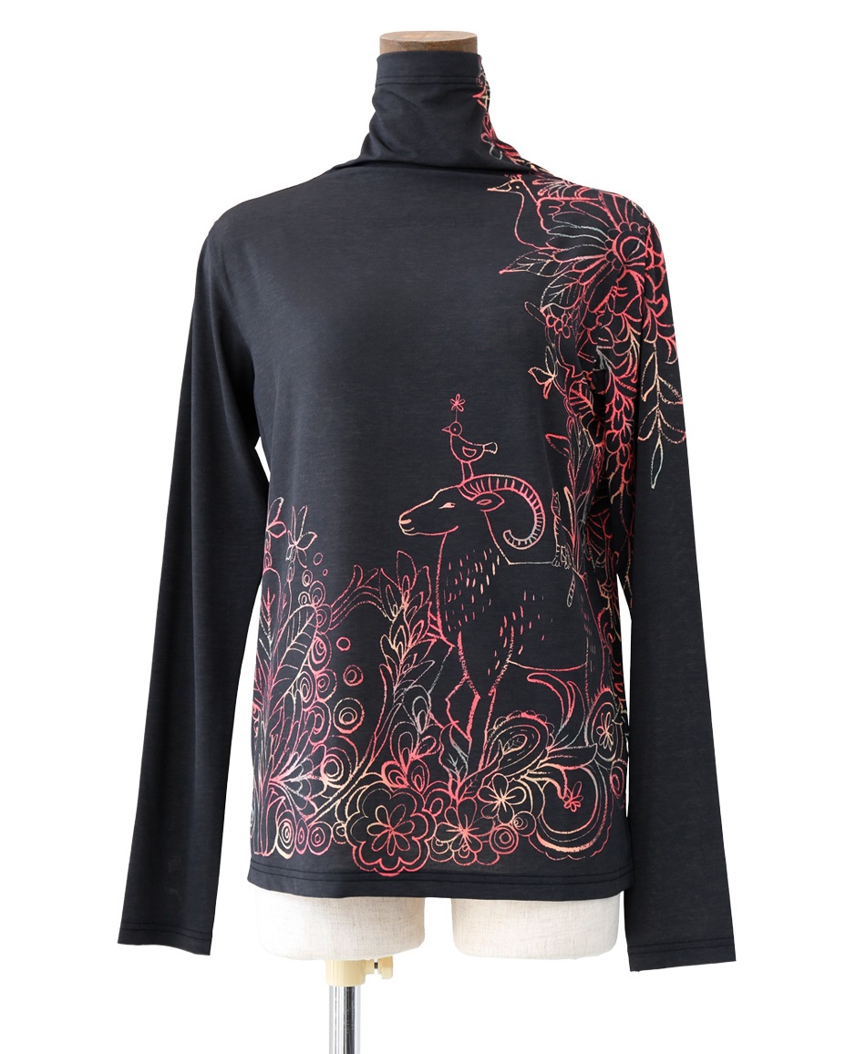 【web限定 10％OFF】mash mania　モックネックプルオーバー　ムフロンとねこ(チャコール-M)