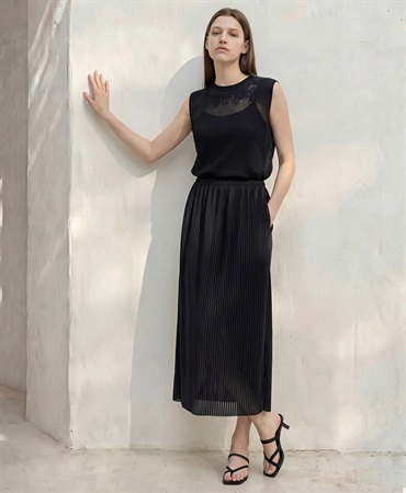 PRIMORDIAL　ノースリーブトップス